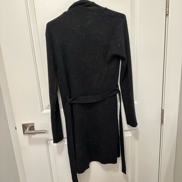 Vintage black sweater cardigan with belt - Picture 5 of 5